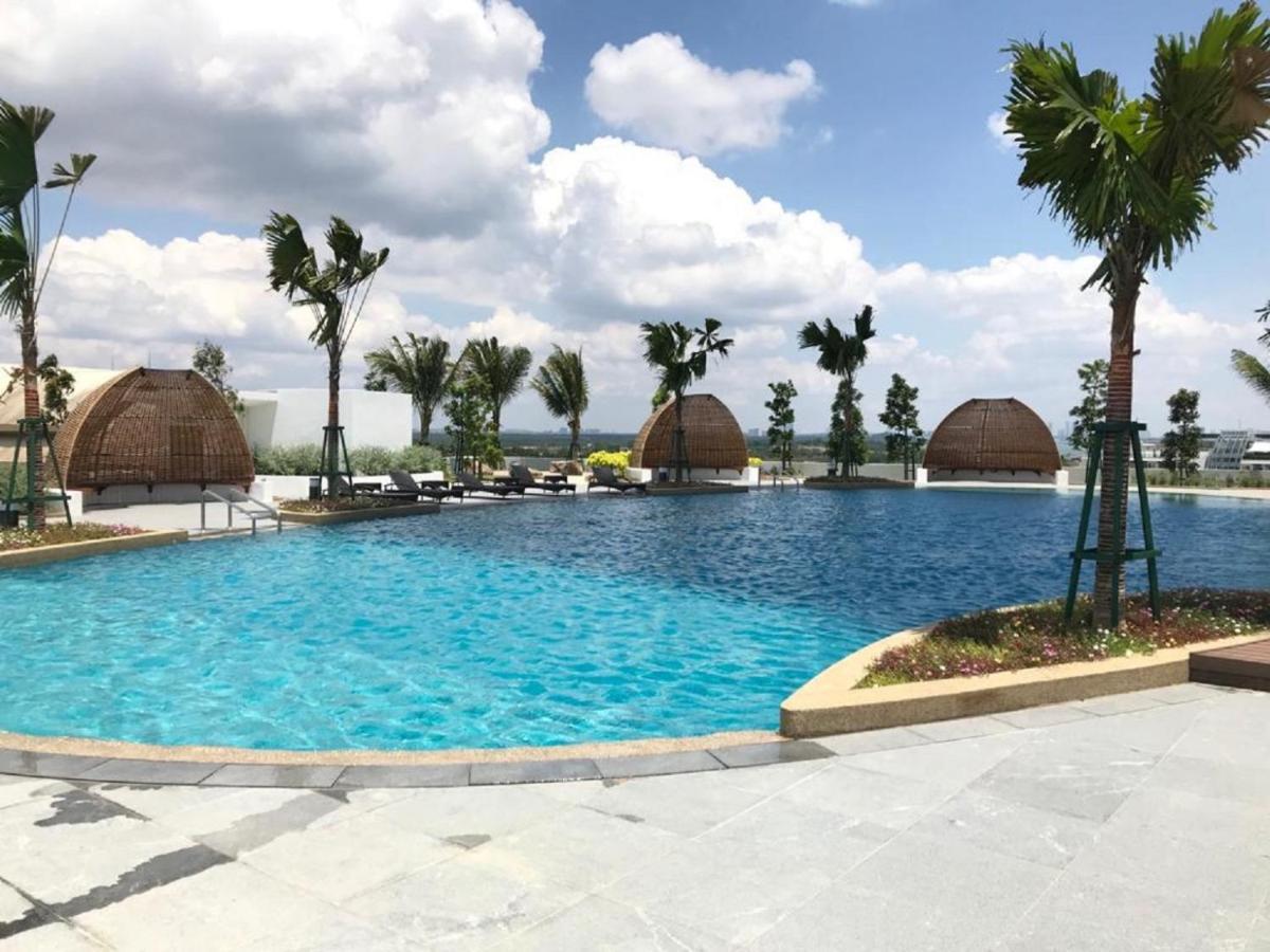 Almas Suite Puteri Harbour-T- Legoland-Jb新山- Sg新加坡 นุสาจายา ภายนอก รูปภาพ